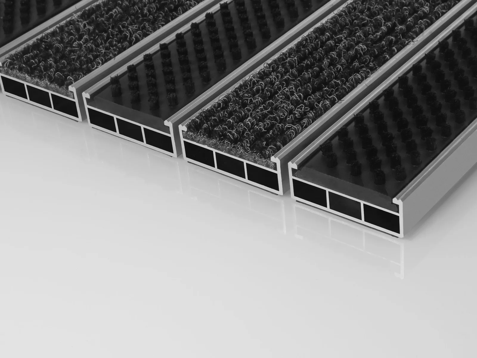 Royal Rips / Work Aluminium Eingangsmatte mit Ripseinlage mit Bürstenprofil